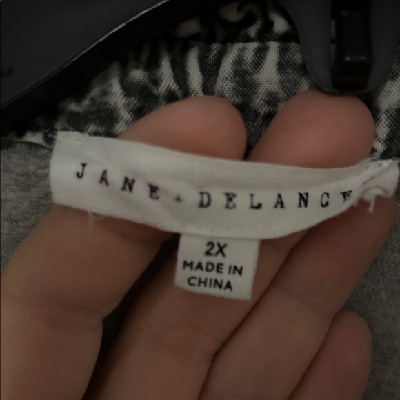 Jane and Delancey Gray Button Down Shirt with Ruffle Sleeves - Picture 2 of 7